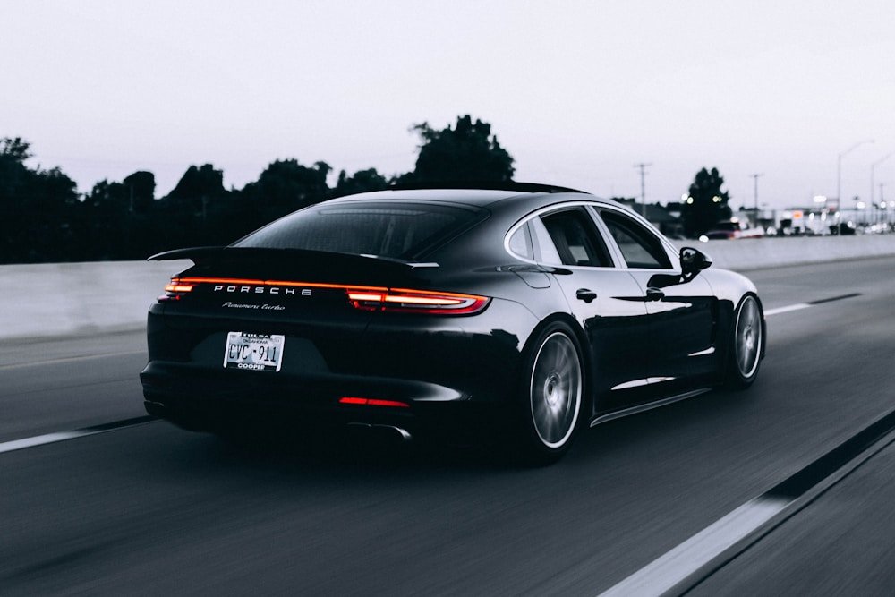 Voiture sportive, photographie d’illustration